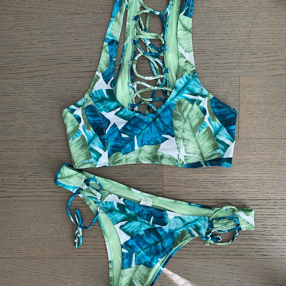 Fashion nova caged back bathing suit